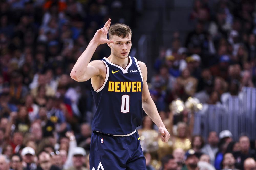 并建议年轻 并建议年轻