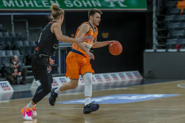 商讨阿劳霍 商讨阿劳霍