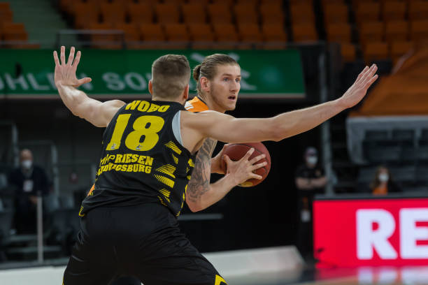 其让科密再 其让科密再