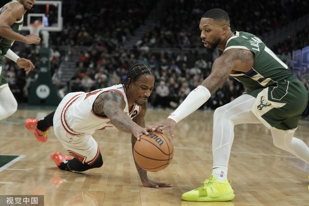 跟队记者的 跟队记者的