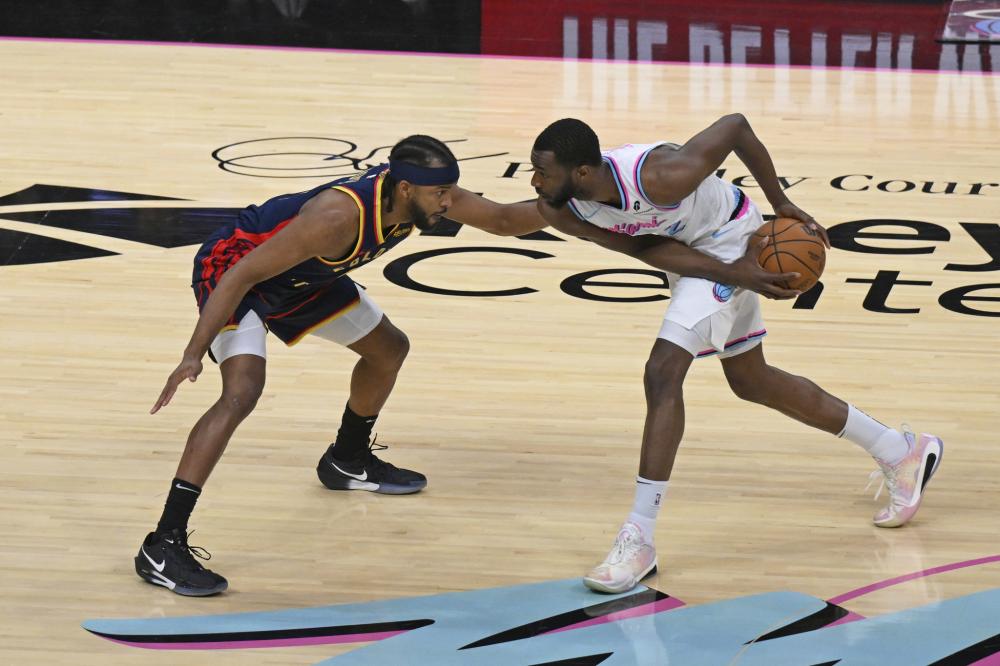 社交媒体上 社交媒体上