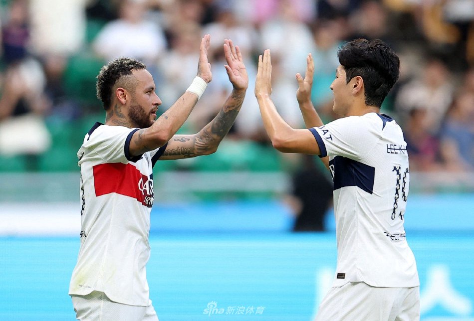 出一线天的 出一线天的